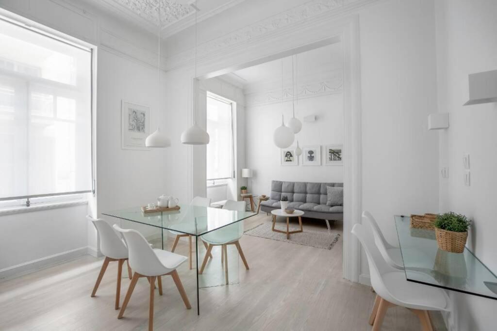 Athens Center Modern Apt In Art Nouveau Building Ngoại thất bức ảnh
